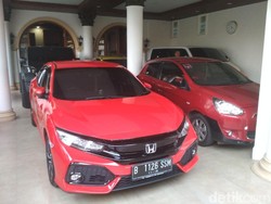 Punya Banyak Mobil, Mana yang Sering Dipakai Sule?