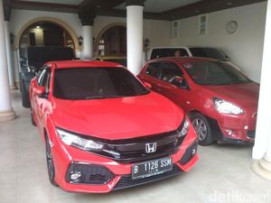 Punya Banyak Mobil, Mana yang Sering Dipakai Sule? Punya Banyak Mobil, Mana yang Sering Dipakai Sule?