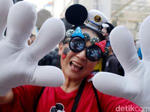 Ramainya Peringatan HUT ke-90 Mickey Mouse di Sarinah Ramainya Peringatan HUT ke-90 Mickey Mouse di Sarinah