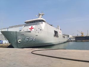 Ngintip Fasilitas Kesehatan di Kapal Bantu Rumah Sakit KRI Semarang Ngintip Fasilitas Kesehatan di Kapal Bantu Rumah Sakit KRI Semarang