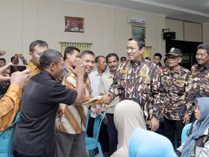 Safari Satu Nusa di Demak, Wali Kota Hendi Serahkan Ratusan Sembako