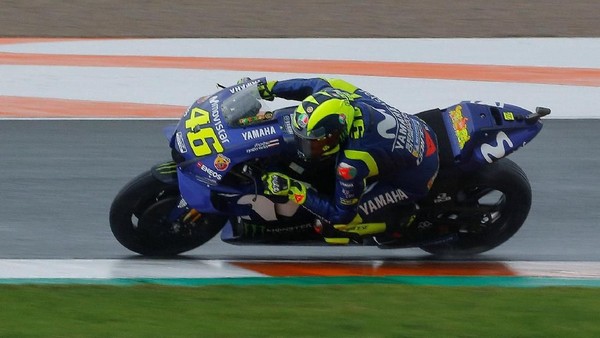 Valentino Rossi menuntaskan musim dengan duduk di posisi tiga klasemen MotoGP (Klasemen Akhir MotoGP 2018)