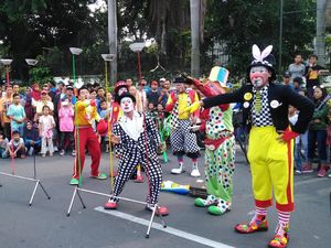 Komunitas Badut Kumpulkan Donasi untuk Penderita Kanker di CFD