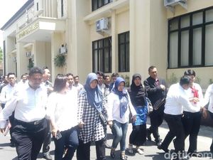 Baiq Nuril Melawan Balik