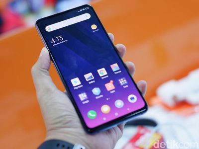 Kencan Singkat dengan Xiaomi Mi Mix 3