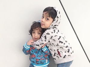 Kenalan dengan Cucu-cucu Jajang C Noer yang Menggemaskan Kenalan dengan Cucu-cucu Jajang C Noer yang Menggemaskan