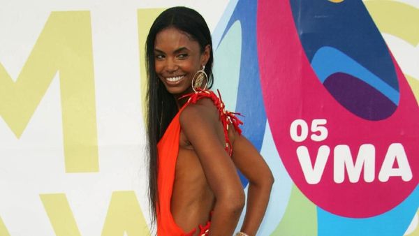 Potret Kim Porter, Mantan Model Seksi yang Meninggal Mendadak di Usia 47