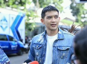 Sosok Advokat di Balik Kemenangan Wenny Vs Rezky Aditya Soal Anak Biologis Sosok Advokat di Balik Kemenangan Wenny Vs Rezky Aditya Soal Anak Biologis