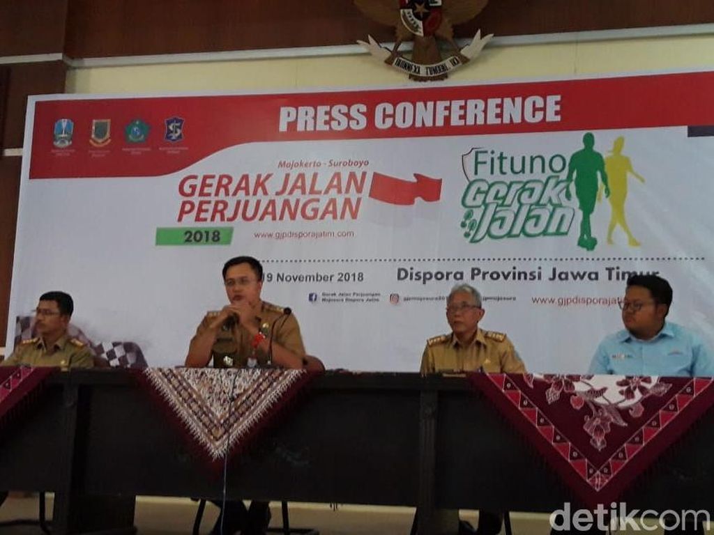 Gerak Jalan Mojokerto-Surabaya Digelar Desember, Ini Total Hadiahnya Gerak Jalan Mojokerto-Surabaya Digelar Desember, Ini Total Hadiahnya