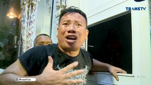 Vicky Prasetyo Ditahan, Ini Momennya Gerebek Angel Lelga