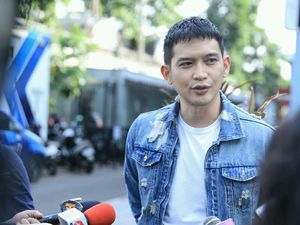 Tak Pernah Beri Nafkah, tapi Rezky Aditya Sering Minta Bertemu Anak Tak Pernah Beri Nafkah, tapi Rezky Aditya Sering Minta Bertemu Anak