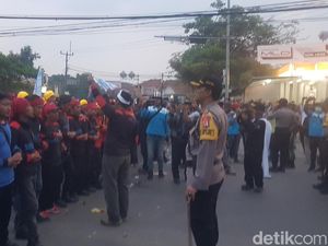 Demo Buruh, Arteri Serang-Jakarta Macet Total hingga Sore Hari