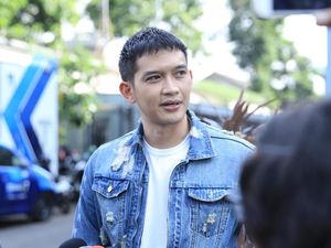Awal Perkenalan W dan Rezky Aditya hingga Dituduh Punya Anak di Luar Nikah Awal Perkenalan W dan Rezky Aditya hingga Dituduh Punya Anak di Luar Nikah