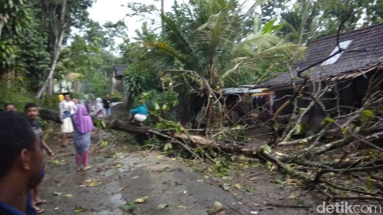 Puting Beliung Terjang Magetan, BPBD: 15 Bangunan Rusak 