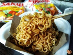 Sering Jajan Sembarangan di Sekolah Bisa Picu Hipertensi pada Anak