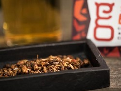 Kriuk! Gurih Renyah Jangkrik Goreng Rasa BBQ