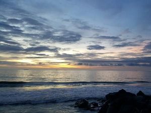 Cantiknya Senja di Pantai Padang Cantiknya Senja di Pantai Padang