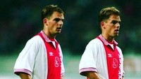 Ronald de Boer dan Frank de Boer bermain untuk Barca pada 1999 sampai 2000. (Foto: Instagram @frank150570)