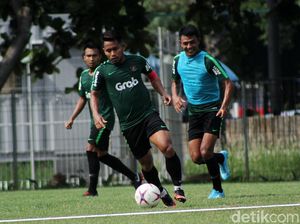 Timnas Indonesia Gelar Latihan Jelang Lawan Filipina Timnas Indonesia Gelar Latihan Jelang Lawan Filipina