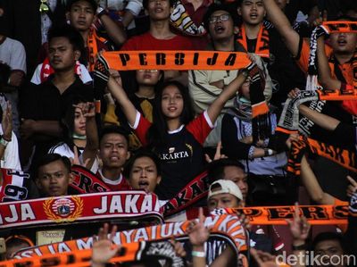Didukung Penuh Jakmania, Macan Kemayoran Mengaum Keras di Kandang