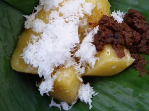 Awali Hari Libur dengan Sarapan Getuk dan Kopi Enak