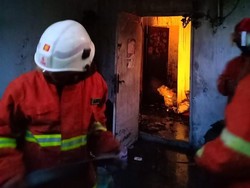 Kebakaran di Jalan Kutisari Surabaya, Satu Penghuni Rumah Tewas