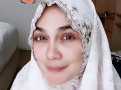 Rayakan Maulid Nabi, Luna Maya tampil Menawan dengan Hijab