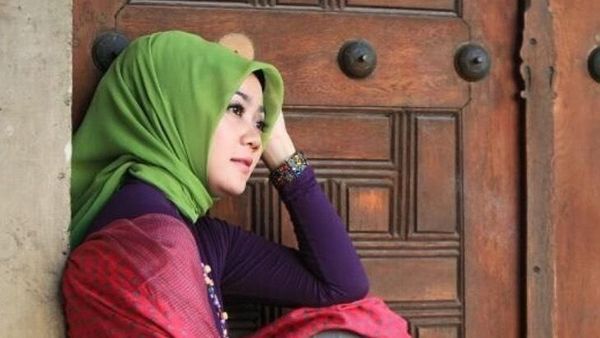 Gaya Hijab Istri Ridwan Kamil yang Ultah di Hari Maulid Nabi 2018