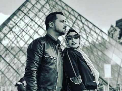 Pernah Putus Usai Lamaran, Sultan & Annisa Pura-pura Mesra di Depan Media
