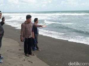 Seorang Remaja Hilang Terseret Ombak Pantai Tanggulangin Kebumen