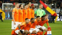 Belanda punya misi untuk menyegel tiket semifinal berbekal kemenangan 2-0 atas Prancis akhir pekan kemarin. (Leon Kuegeler/Reuters)