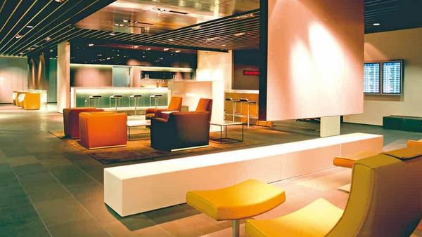Mewahnya Tempat Tunggu Bandara yang Bikin Betah