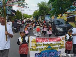 Ragam Tradisi Unik Maulid Nabi di Indonesia