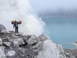Tips Berburu Blue Fire Kawah Ijen