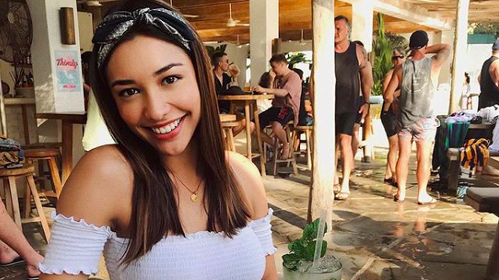 Ini Annisa, Kakak Amanda Rawles yang Cantik dan Hobi Kulineran Ini Annisa, Kakak Amanda Rawles yang Cantik dan Hobi Kulineran