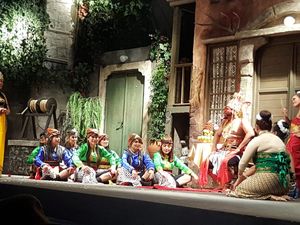 Drama Kolosal Ramayana Dipentaskan di Athena