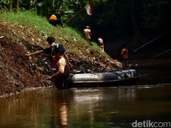 Meski Naturalisasi Sungai Pakai Beton, Gerindra DKI Tetap Dukung Anies