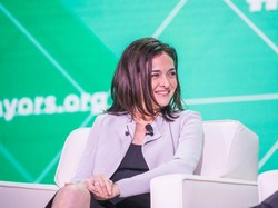 Sosok Sheryl Sandberg, Perempuan Terkuat Facebook yang Resign
