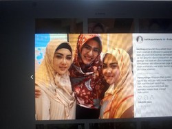 Syahrini Bertanya ke Uztaz Somad Soal Pernikahan, Kode?