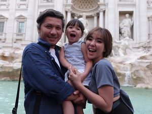 Lihat Lagi Liburan Mesra Gading, Gisel & Gempi di Italia