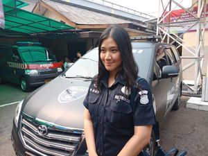 Iptu Vebry, Pemeran Maya di Rekonstruksi Pembunuhan Satu Keluarga Iptu Vebry, Pemeran Maya di Rekonstruksi Pembunuhan Satu Keluarga