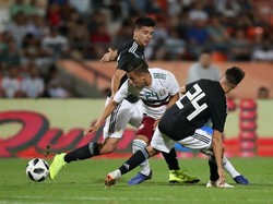 Kedua gol yang dicetak oleh Mauro Icardi dan Paulo Dybala menjadi gol pertama mereka berdua untuk timnas senior Argentina.