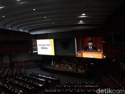Bamsoet Minta Anggota DPR Tak Alasan Sibuk Kampanye di Sisa Jabatan