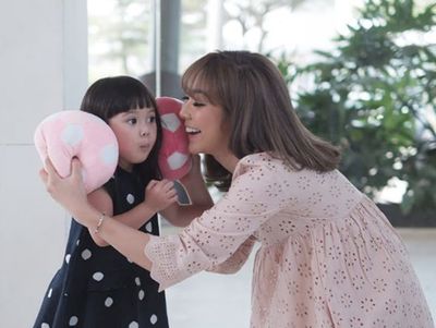 Manisnya Kebersamaan Gisella Anastasia dan Si Kecil Gempi