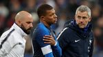 Ouch, Mbappe