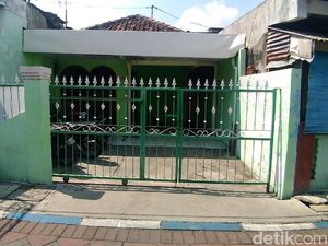 Gagalkan Begal Motor, Warga Surabaya Terkena Bacok Gagalkan Begal Motor, Warga Surabaya Terkena Bacok