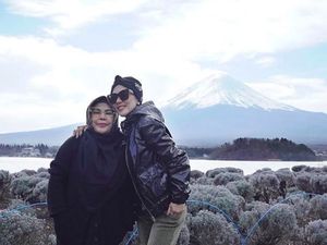 Besarnya Arti Seorang Ibu bagi Kesuksesan Karier Syahrini