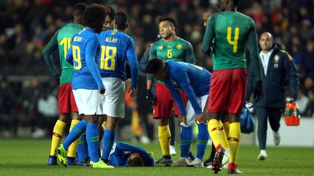 Neymar cedera