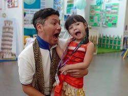 Mata Indah Gempita yang Curi Perhatian