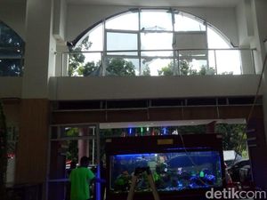 Diterpa Hujan Deras, Kaca-kaca di RS Mulia Bogor Pecah